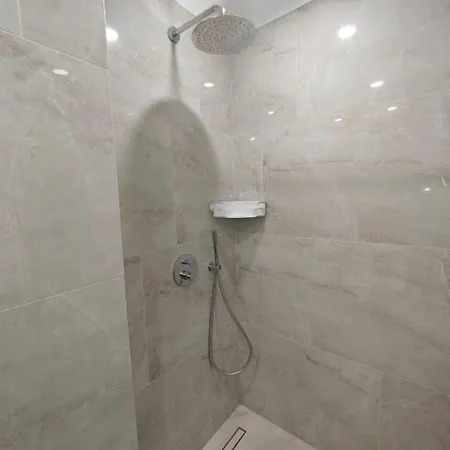 Azzurro - уютно и удобно * Βάρνα