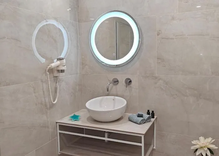 Azzurro - уютно и удобно * 瓦爾納